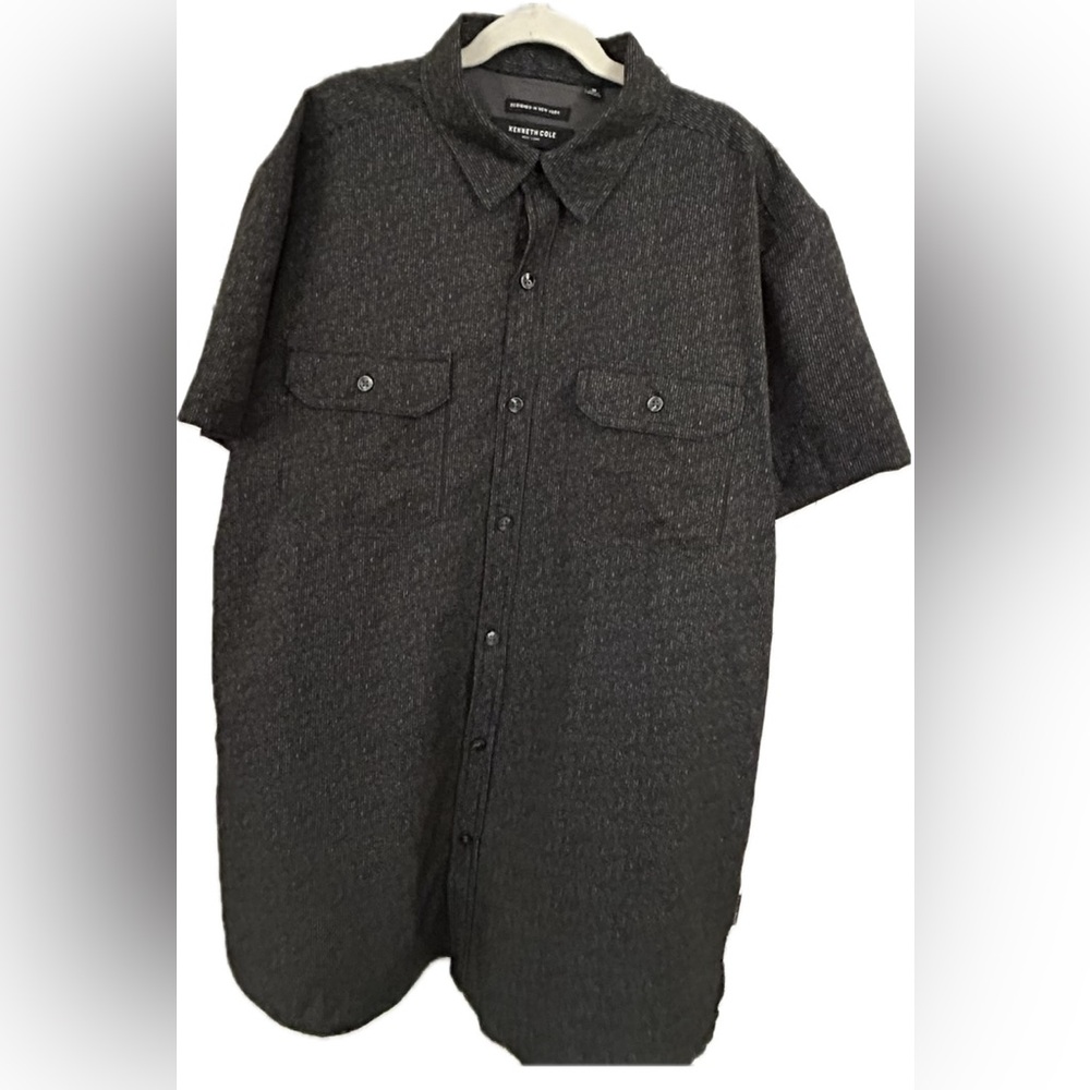 Kenneth Cole size M